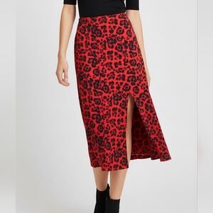 🍓NWOT Gorgeous Leopard Midi Red & Black Skirt